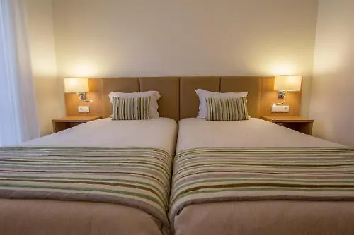 Santo Antonio De Hotel